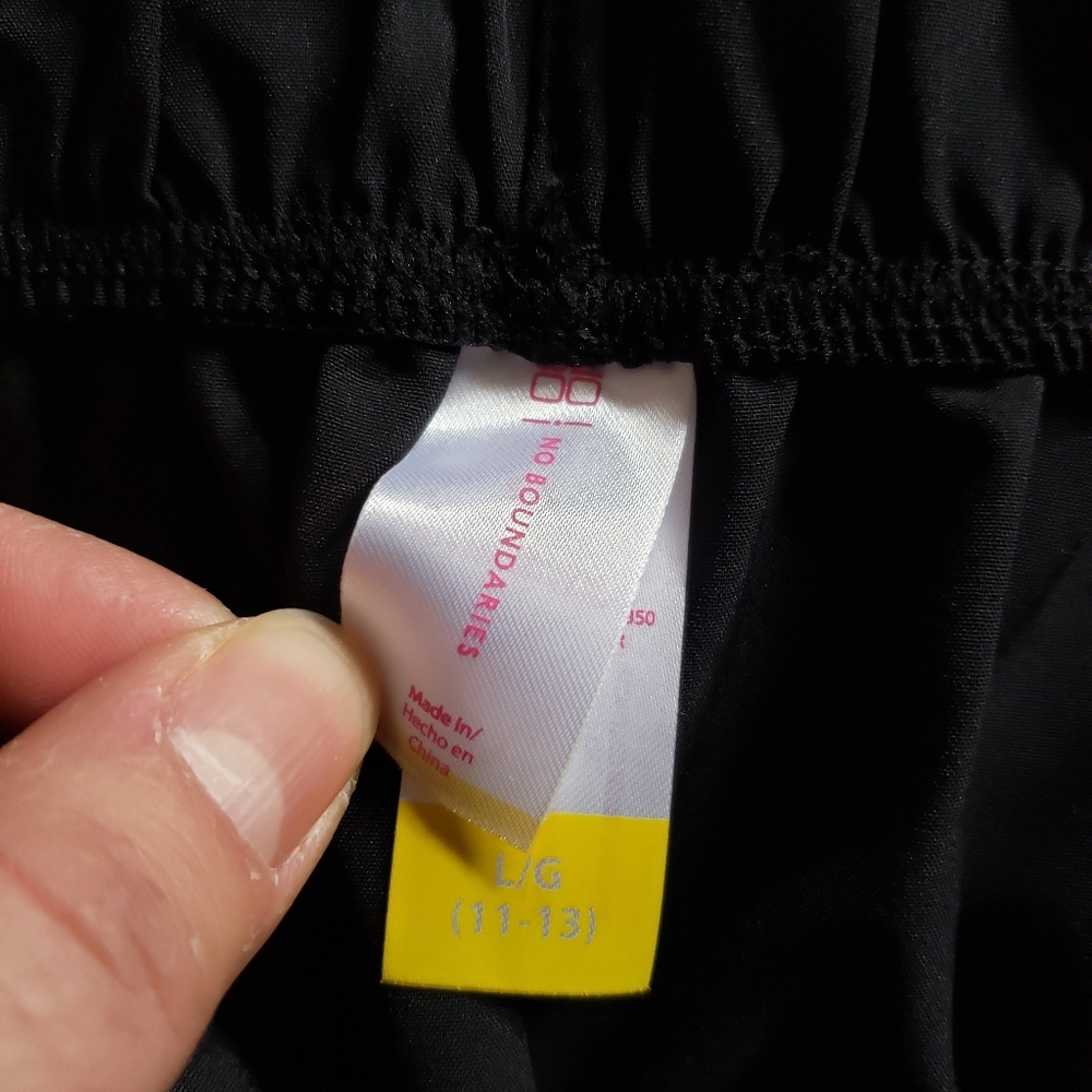 Shorts - Picture 4 of 4